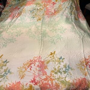 Floral reversible duvet with ombré pastels